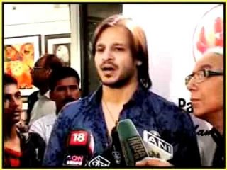 Bollywood Actor Vivek Oberoi At 'CPAA' Art Exhibition