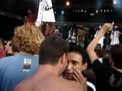 Tiken jah fakoly-quitte le pouvoir Live