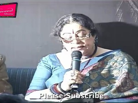 Kiron Kher Reads The Passage Of Anupam Kher's Book @ The Launch