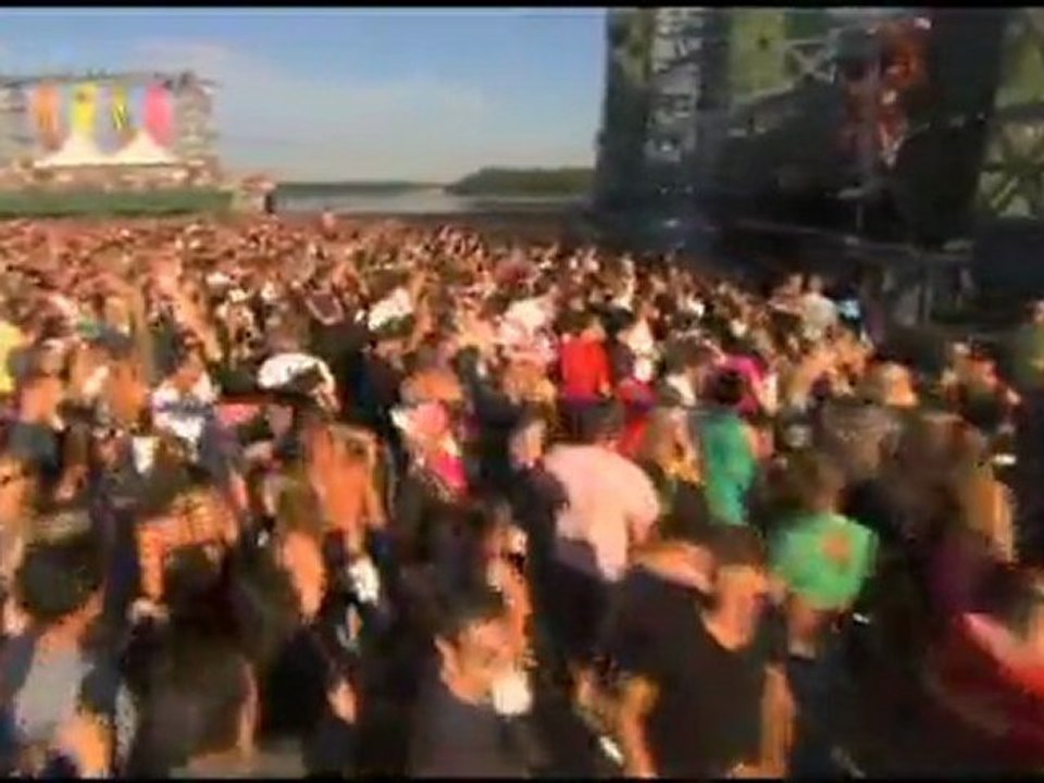 Decibel Outdoor 2011 DVDRip (02)