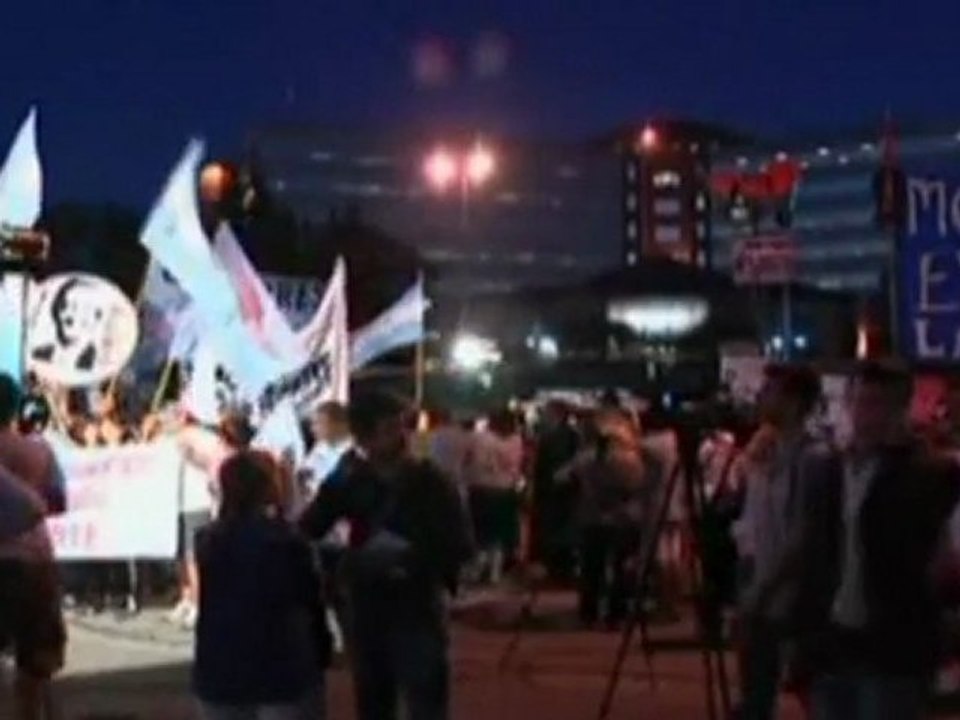 La presidenta de Argentina, Cristina Fernández, es operada con éxito de un tumor en el tiroides