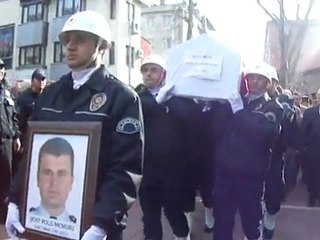 ŞEHİT POLİS SUAT ORAK TOPRAĞA VERİLDİ