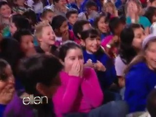 Bieber compartió con niños de escasos recursos en escuela de Las Vegas