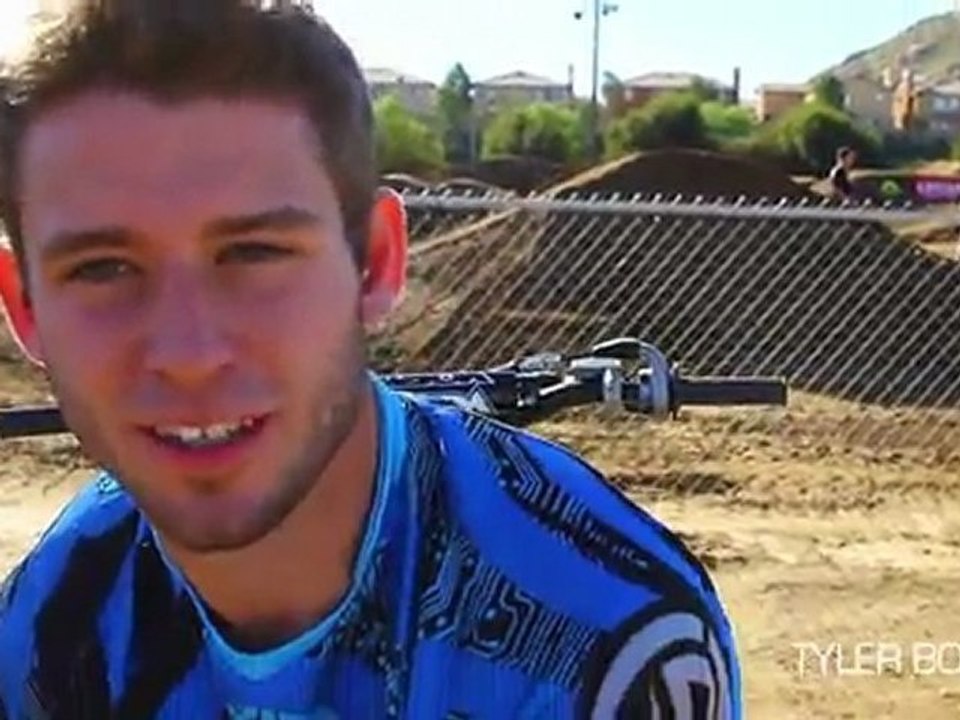 Lucas Oil MX Park - Supercross: Video