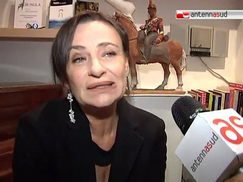 TG 05.01.12 Donne molto occupatissime , in scena l'ironia di Carmela Vincenti sulla Bari Rosa