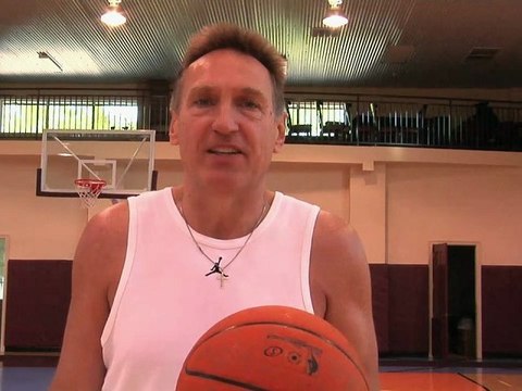 Dave Hopla rentre 17 paniers en moins d'une minute