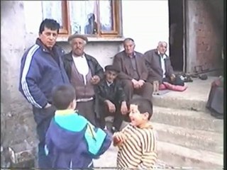 Ordu Perşembe kazancılıköyü Arkadaşlar arasında sohbet