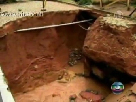 В Бразилии бушует наводнение, есть жертвы