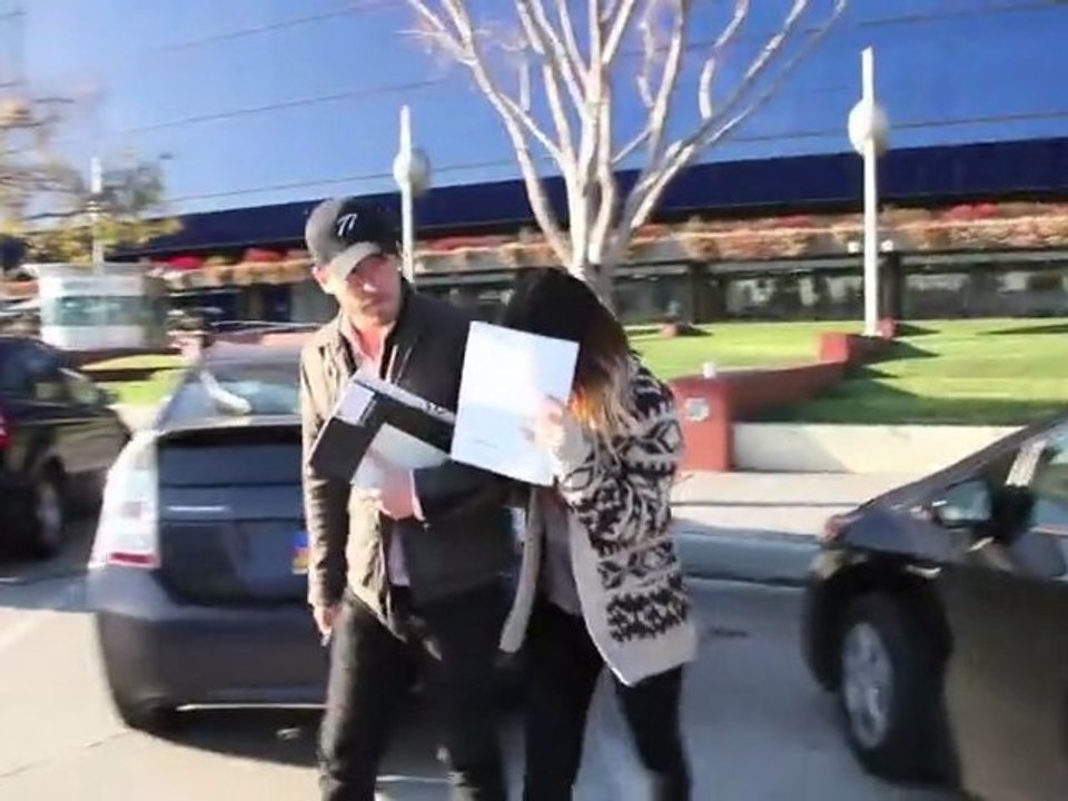 Drew Barrymore is Engaged!