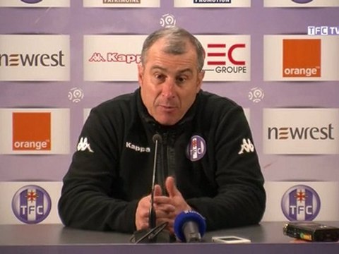 Alain CASANOVA en conférence de presse avant le match Gazelec - TFC