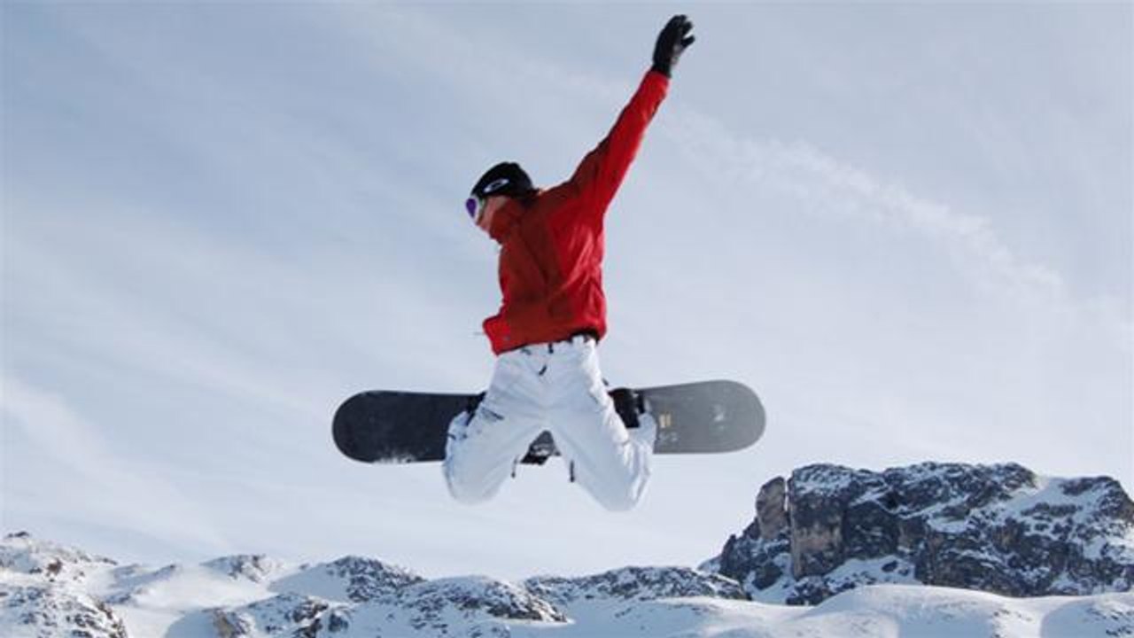 How To Do Snowboarding Turns