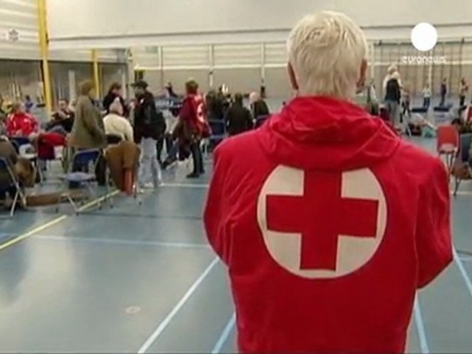 Flooding forces Dutch to evacuate