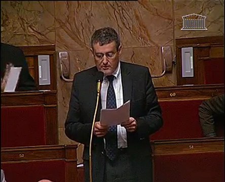 1ère séance : Questions au gouvernement; Votes solennels sur: Protection des consommateurs, Hydrocarbures non conventionnels, Urbanité, Taux de sucre en Outre Mer; Droit et démarches administratives