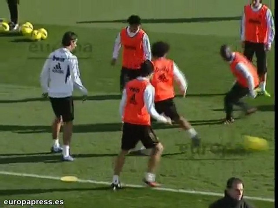 El Madrid celebra el día de Reyes entrenando