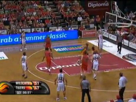 NBL - Redhage zähmt die Melbourne Tigers