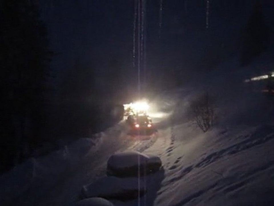 Tracteur à neige -)