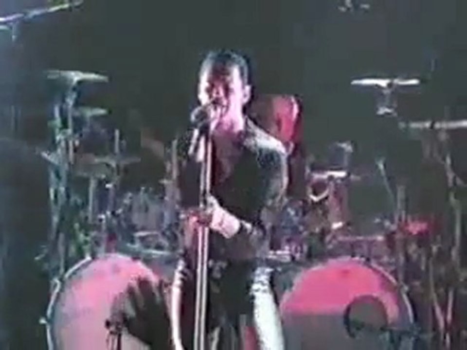 Depeche Mode - Never Let Me Down Again Live (Ultra Party #2 ,Los Angeles) 16.05.1997 #5