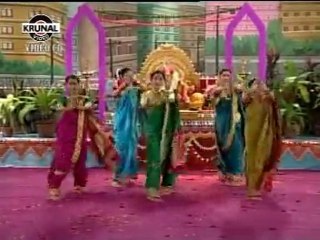 Ganesh Chaturthi Songs - Ganpati Raya Padate Mi Paya - Pratham Tula Vandito