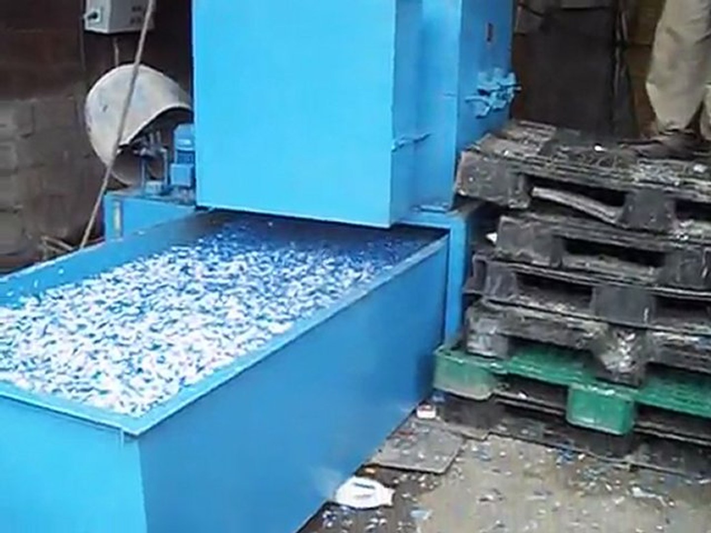 plastik kırma makinası - Dailymotion Video