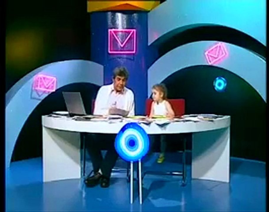 Böle bi kiz olamaz yaalutfen izleyin