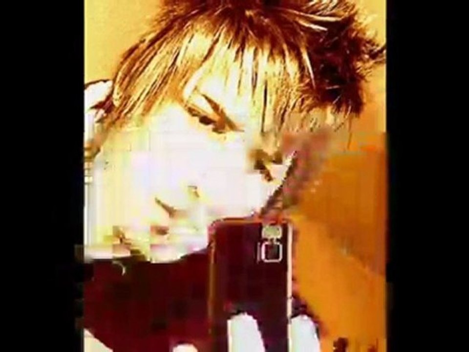 bir sigara yak hadi dumanı ben olayım - Dailymotion videosu