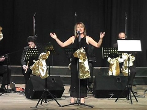 Hatice Urşan - Başka Söz Söylemem Aşktan Yana Ben