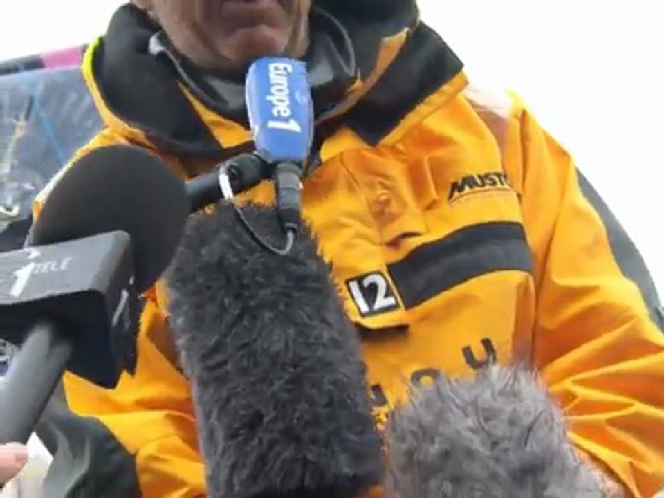 Trophée Jules-Verne: Loïck Peyron s'empare du record