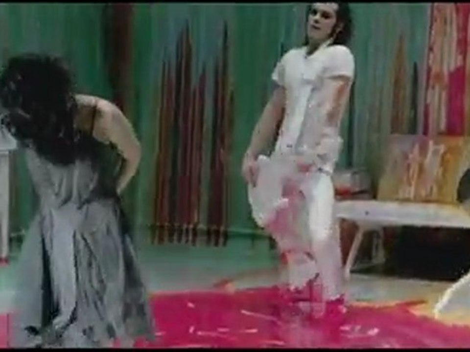 Flyleaf - All Around Me