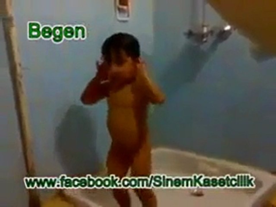 Aysel Kalkmış oyuna, hele bakın boyuna :p