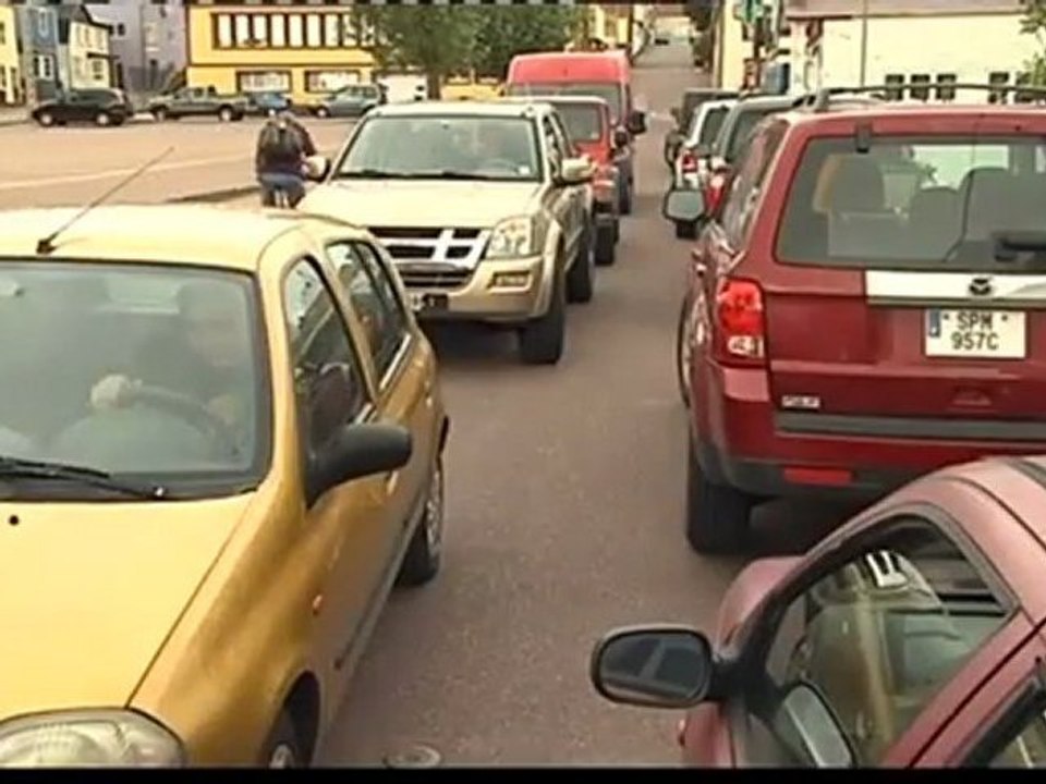 Jean louis borloo = oenologue + embouteillage "LA ZONE TV "