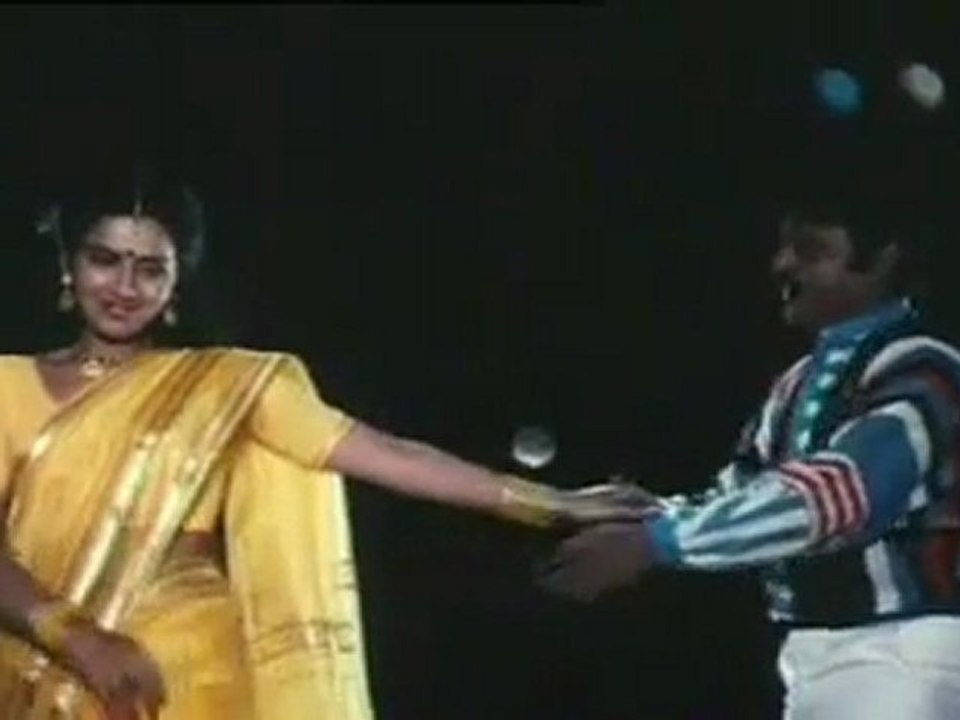 Vizhiye Vilakkonru Yetru விழியே விளக்கொன்று ஏற்று