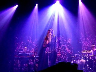 Zazie - Les Pieds Nus [Live @ Transbordeur]