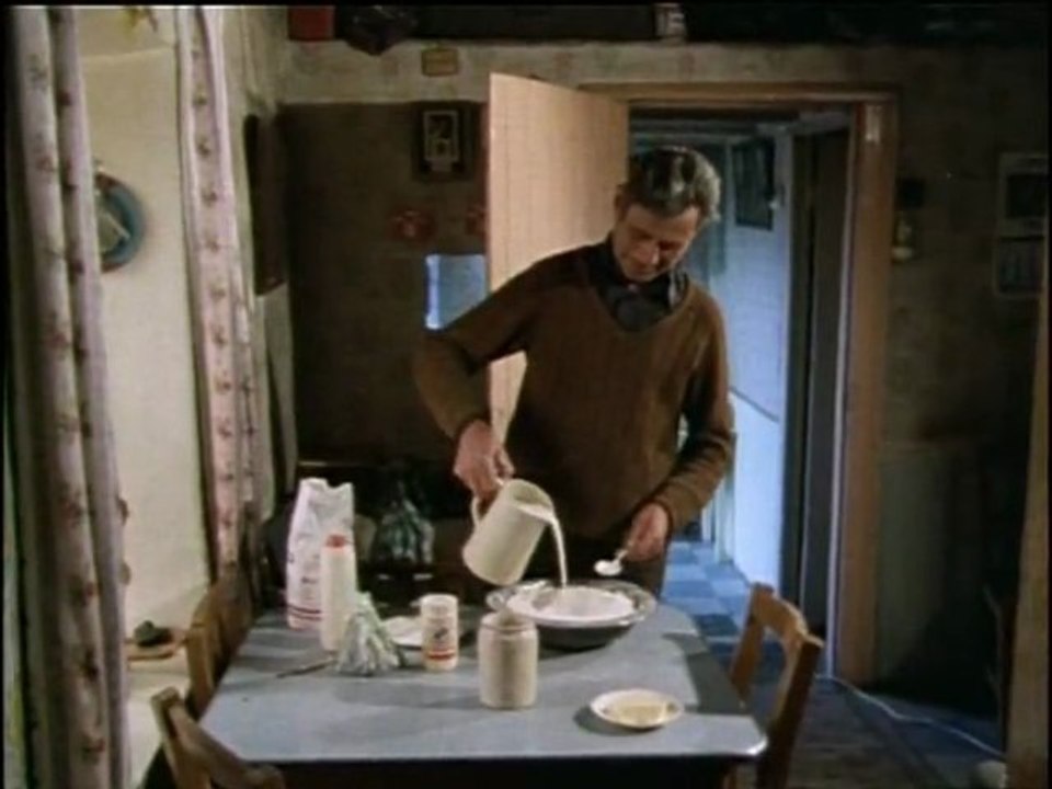 Disk 5 - Donegal Weavers hands from rte  tv ireland