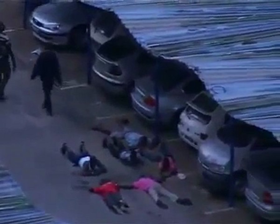 Les rebelles de ouattara filmés en flagrant delit de vole et de pillage