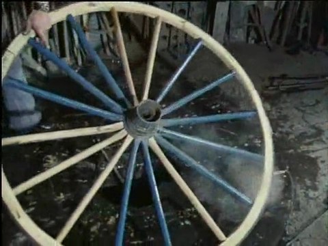 Disk 10 - Carriage buiding hands from rte ireland tv