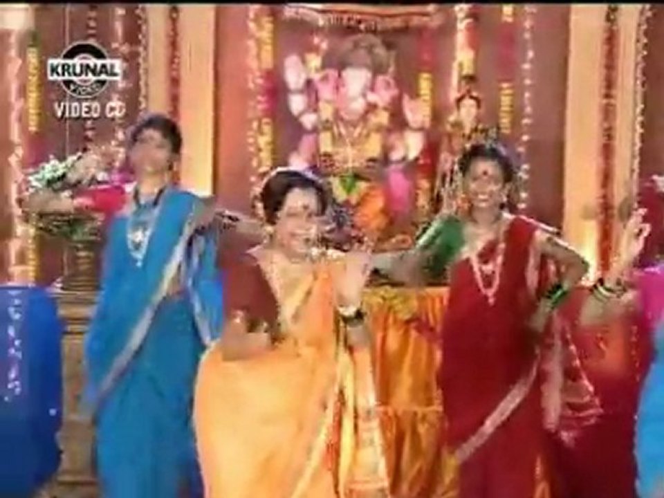 Ganesh Chaturthi Songs - Ganrayachya Sangti - Sare Gavuya Bapa Morya