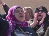 Anti et pro-Moubarak manifestent aux abords du tribunal