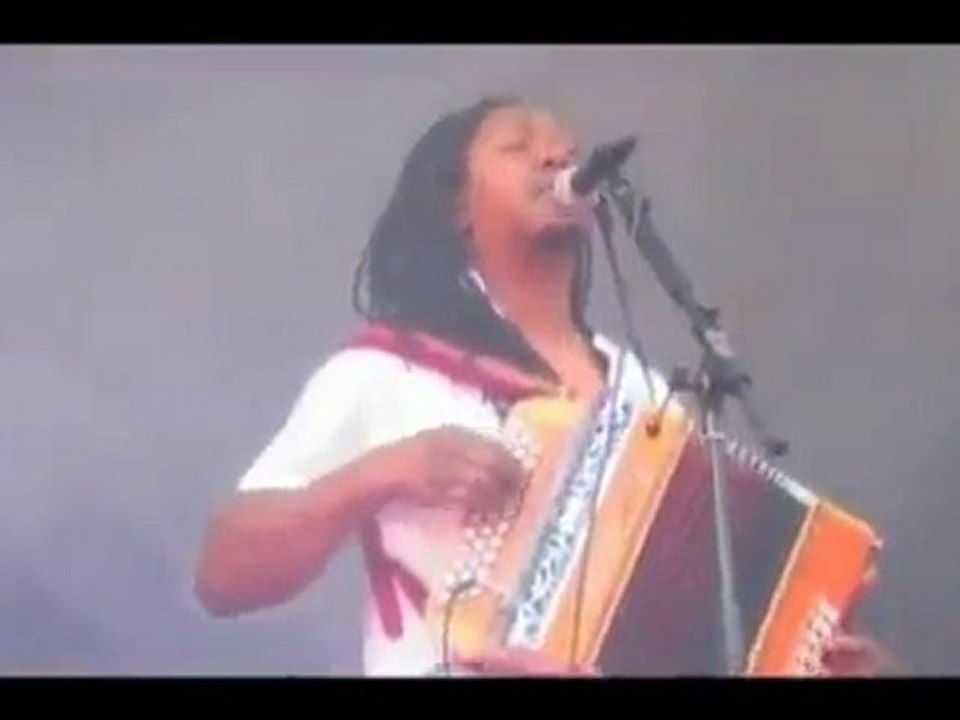 ROSSY   -    IAO (extrait du Live)