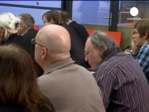 Swiss central bank chief quits over wife's currency deal