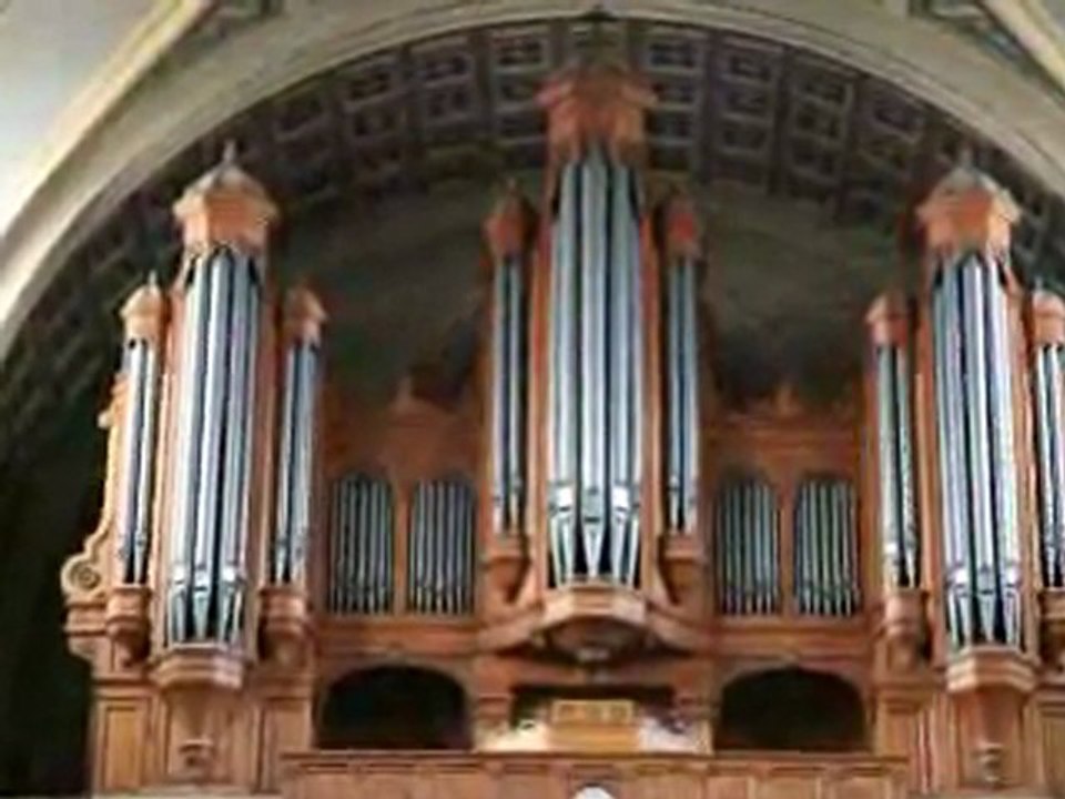 Liturgie à Saint François Xavier - Messe de Louis Vierne - Kyrie (messe de rentrée 2010)-copie