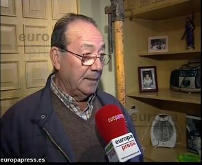 Llevan dos meses con sus casas apuntaladas