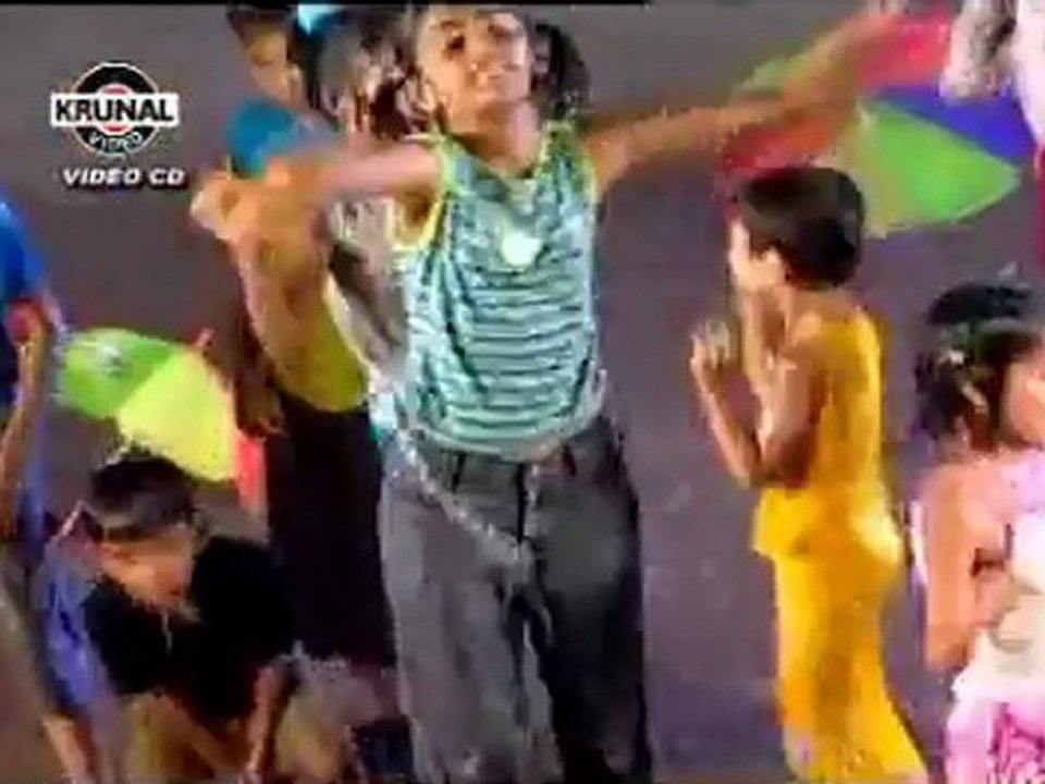 Kids Videos - Tap Tap Tap Kay Baher Vajatay - Paus Aala Mottha
