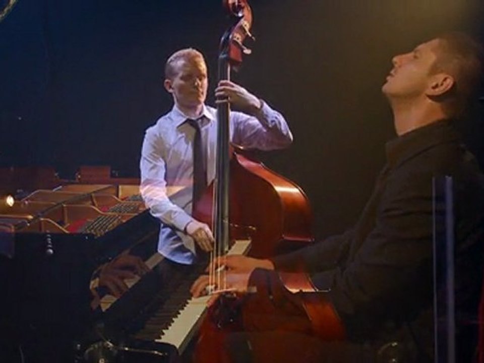 Auprès d'Elle - Grégory OTT Trio