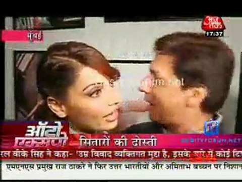 Movie Masala [AajTak News] - 10th January 2012 Video Watch p2