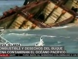 Combustible y desechos del buque Rena contaminan Pacífico
