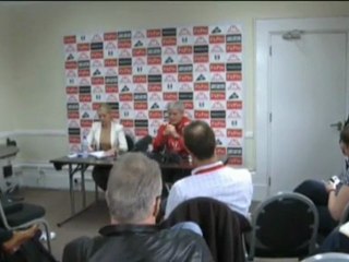 QPR - Hughes succede a Warnock