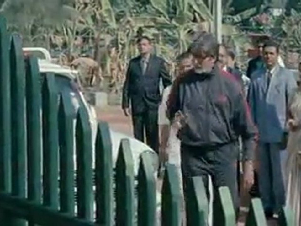 Aarakshan (2011) DVD RIP Watch Online By DesiTvForum.Net Part1