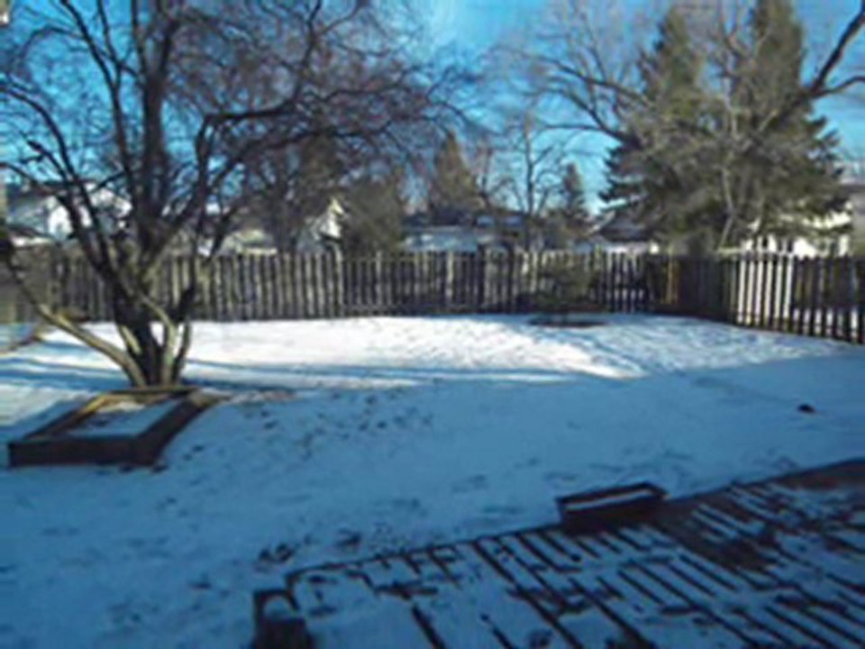 Just Listed Winnipeg Home in Heritage Park