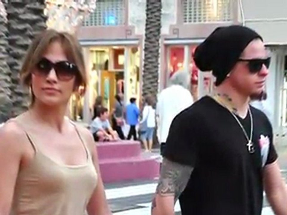 SNTV - Shocking Celebrity Splits