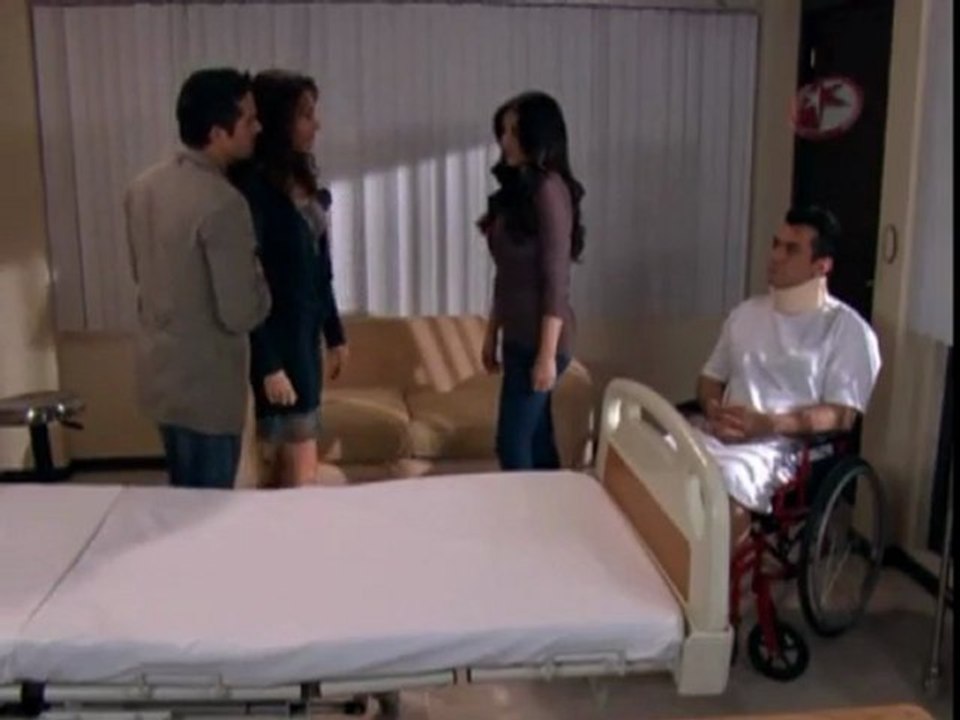 Rogelio y Paula se despiden de Cynthia
